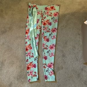 Cute booty lounge leggings